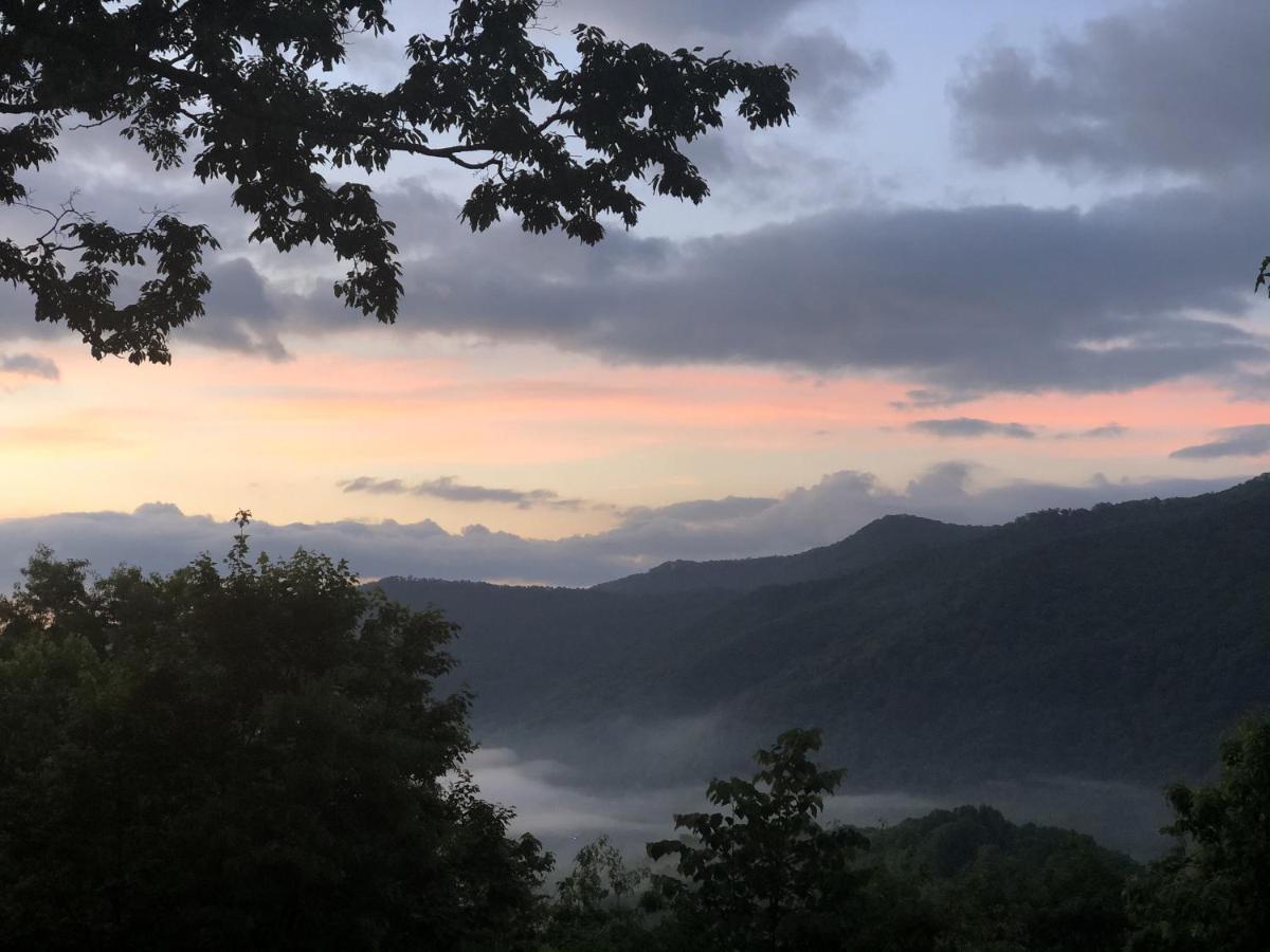 Bonnie View 21 - Amazing Smoky Mountain Retreat With Beautiful Scenic Views! Home Maggie Valley Exteriör bild